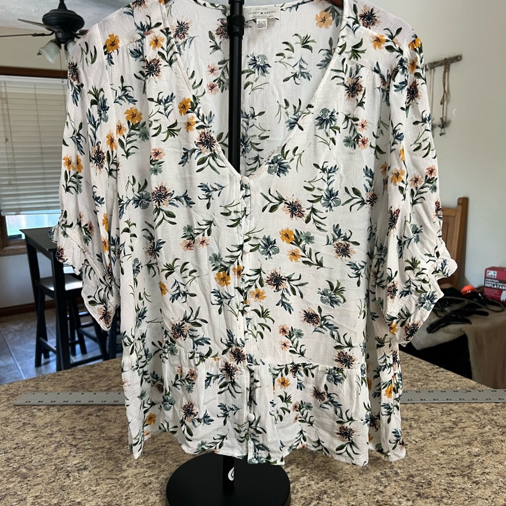 Lucky Brand White V-Neck yellow daisy Floral Peasant Blouse
